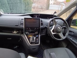2018 Nissan Serena V (C27), серый, 2450000 рублей, вид 4