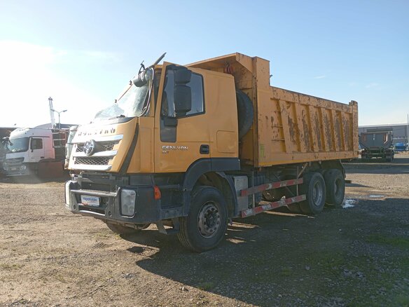 2022 IVECO-Hongyan 6x4 (CQ3346), жёлтый, 1222650 рублей