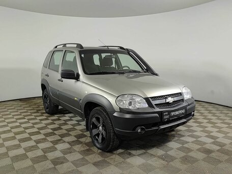 2016 Chevrolet Niva I Рестайлинг, серый, 499000 рублей, вид 3
