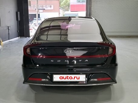 2022 Hyundai Sonata VIII (DN8), чёрный, 2400000 рублей, вид 4
