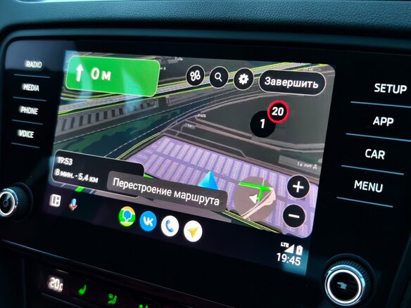 2017 Skoda Octavia III (A7) Рестайлинг, коричневый, 2459954 рублей - вид 9