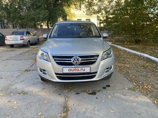 2010 Volkswagen Tiguan I, серебристый, 1499000 рублей, вид 3