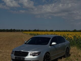 2013 Skoda Superb II Рестайлинг, серебристый, 1250000 рублей, вид 2