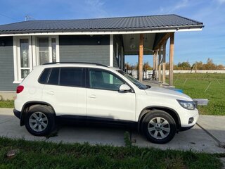 2013 Volkswagen Tiguan I Рестайлинг, белый, 1550000 рублей, вид 3