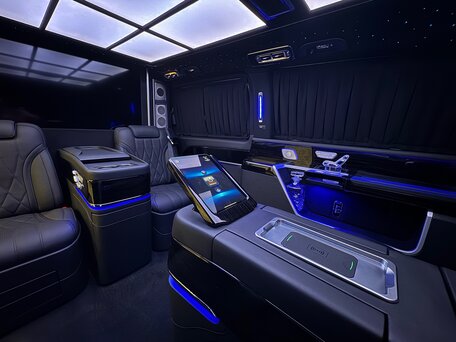2024 Mercedes-Benz V-Класс Extra Long 300 d экстра длинный III (W447) Рестайлинг, чёрный, 25990000 рублей, вид 3
