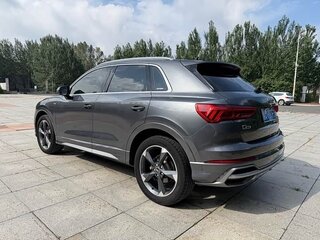 2022 Audi Q3 35 TFSI II (F3), серебристый, 2360000 рублей, вид 4