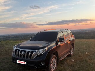 2014 Toyota Land Cruiser Prado 150 Series Рестайлинг 1, чёрный, 3400000 рублей, вид 1