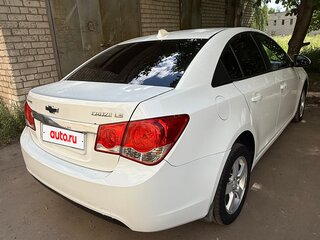2011 Chevrolet Cruze I, белый, 715000 рублей, вид 4