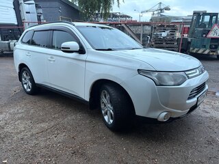 2012 Mitsubishi Outlander III, белый, 1200000 рублей, вид 4