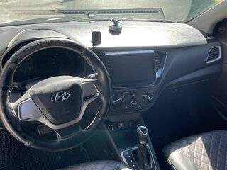 2018 Hyundai Solaris II, белый, 499999 рублей, вид 5