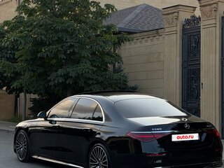 2022 Mercedes-Benz S-Класс 450 Long 4MATIC VII (W223), чёрный, 9550000 рублей, вид 3