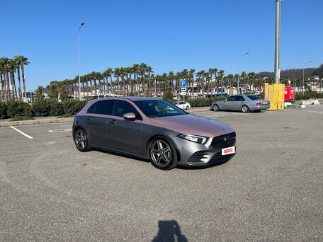 2018 Mercedes-Benz A-Класс 200 IV (W177), серый, вид 4