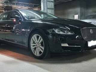 2016 Jaguar XJ Long IV (X351) Рестайлинг, чёрный, 2850000 рублей, вид 3