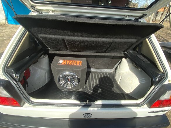 1984 Volkswagen Golf II, белый, 450000 рублей - вид 10