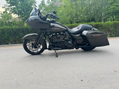 2020 Harley-Davidson Road Glide Special, коричневый, 3000000 рублей, вид 3
