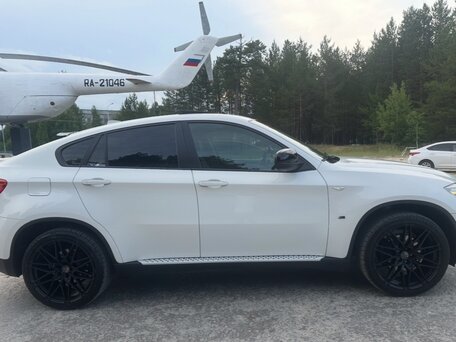 2013 BMW X6 35i I (E71) Рестайлинг, белый, 2570000 рублей, вид 2