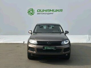 2012 Volkswagen Touareg II, коричневый, 1395000 рублей, вид 2