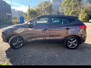 2014 Hyundai ix35 I Рестайлинг, коричневый, 1100000 рублей, вид 2