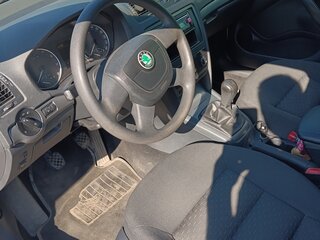 2013 Skoda Octavia II (A5) Рестайлинг, белый, 515000 рублей, вид 3