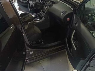 2011 Peugeot 308 I Рестайлинг, коричневый, 470000 рублей, вид 4