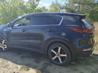 2019 Kia Sportage IV Рестайлинг, чёрный, 1950000 рублей, вид 5