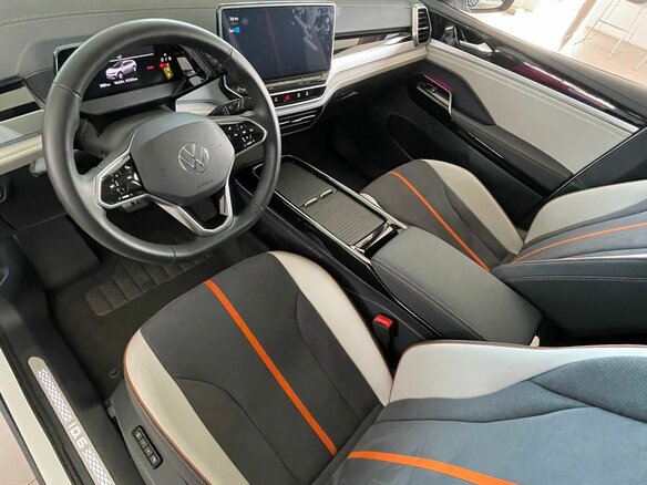 2022 Volkswagen ID.6 Crozz, белый - вид 10