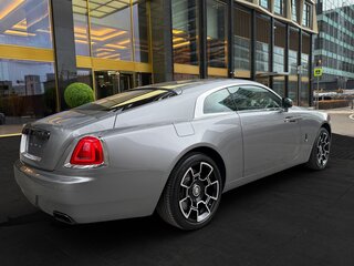 2019 Rolls-Royce Wraith Black Badge, чёрный, 28000000 рублей, вид 1