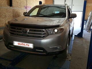 2011 Toyota Highlander II (XU40) Рестайлинг, серебристый, 1700000 рублей, вид 2