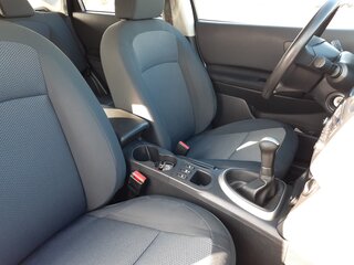 2013 Nissan Qashqai I Рестайлинг, серебристый, 1050000 рублей, вид 4