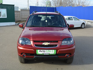 2017 Chevrolet Niva I Рестайлинг, красный, 829000 рублей, вид 2