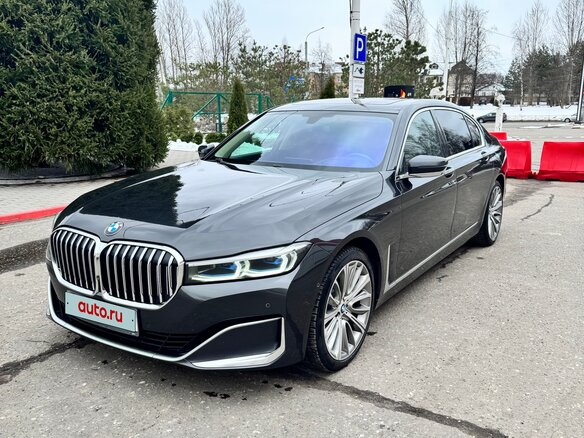 2019 BMW 7 серии Long 730Ld xDrive VI (G11/G12) Рестайлинг, серый, 5000000 рублей - вид 5