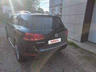 2011 Volkswagen Touareg II, чёрный, 1820000 рублей, вид 4