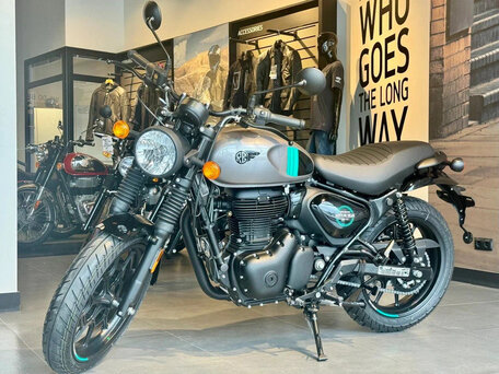 2026 Royal Enfield Hunter, серебристый, 432000 рублей, вид 2