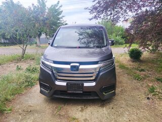 2019 Honda Stepwgn Spada V Рестайлинг, серый, 2400000 рублей, вид 3
