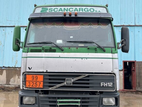 2000 Volvo FH, зелёный, 2180000 рублей