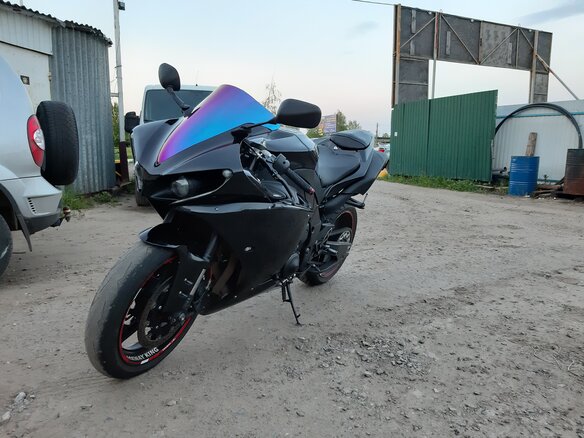 2012 Yamaha YZF-R1, чёрный - вид 1