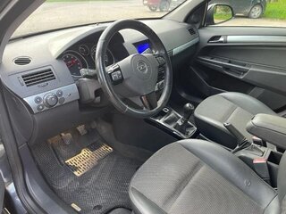 2014 Opel Astra H Рестайлинг, чёрный, 650000 рублей, вид 4