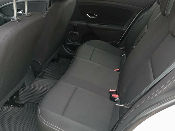 2014 Renault Fluence I Рестайлинг, белый, 750000 рублей - вид 3