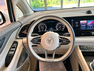 2023 Voyah Dream I, белый, 8500000 рублей, вид 4