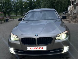 2013 BMW 5 серии 520i VI (F10/F11/F07), бежевый, 1850000 рублей, вид 3