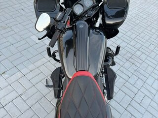 2018 Harley-Davidson CVO Road Glide, чёрный, 3600000 рублей, вид 4