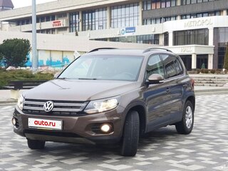 2014 Volkswagen Tiguan I Рестайлинг, коричневый, 2100000 рублей, вид 1