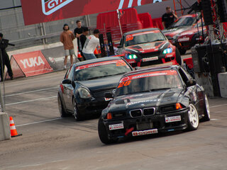 1992 BMW 3 серии 320i III (E36), чёрный, 1250000 рублей, вид 4