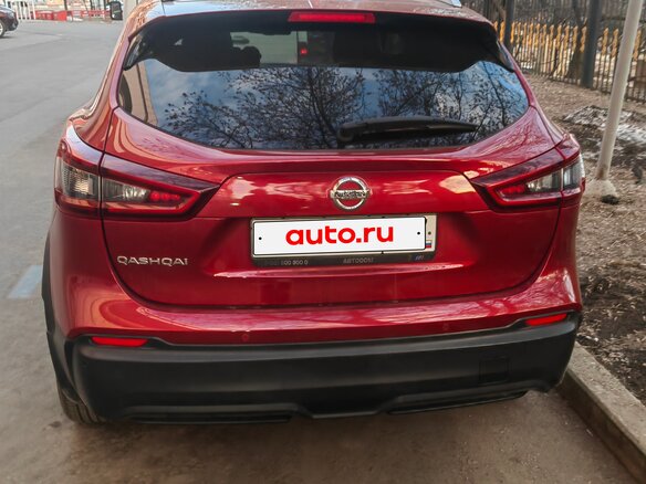 2020 Nissan Qashqai II Рестайлинг, красный, 2800000 рублей - вид 2
