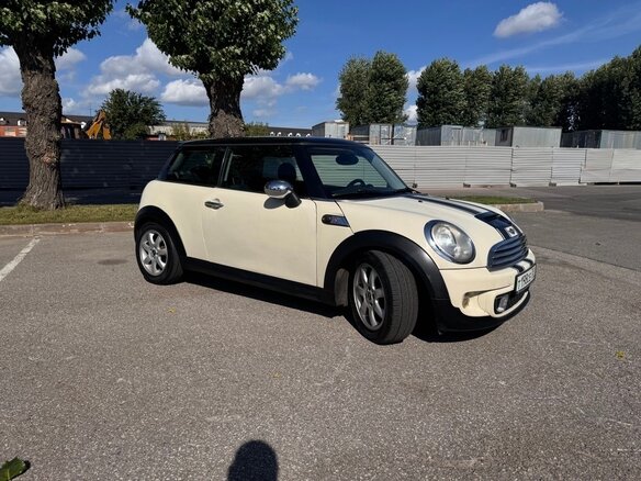 2007 Mini Hatch Cooper S II (R56), белый, 650000 рублей - вид 1
