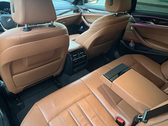 2017 BMW 5 серии 530i xDrive VII (G30/G31/G38), белый, 2250000 рублей - вид 18
