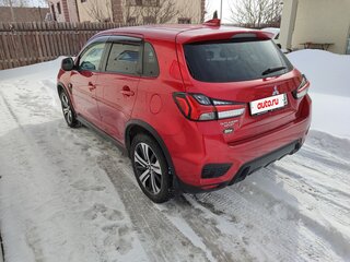 2019 Mitsubishi Outlander Sport I Рестайлинг 3, красный, 2199000 рублей, вид 4