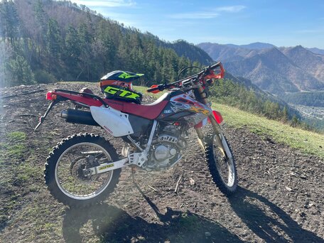 2007 Honda XR 250, красный, 285000 рублей, вид 1
