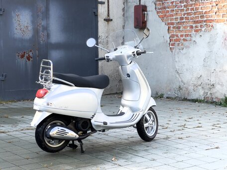 2009 Vespa LX 150, серебристый, 370000 рублей, вид 3
