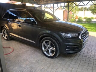2019 Audi Q7 II (4M), серый, 5695000 рублей, вид 2